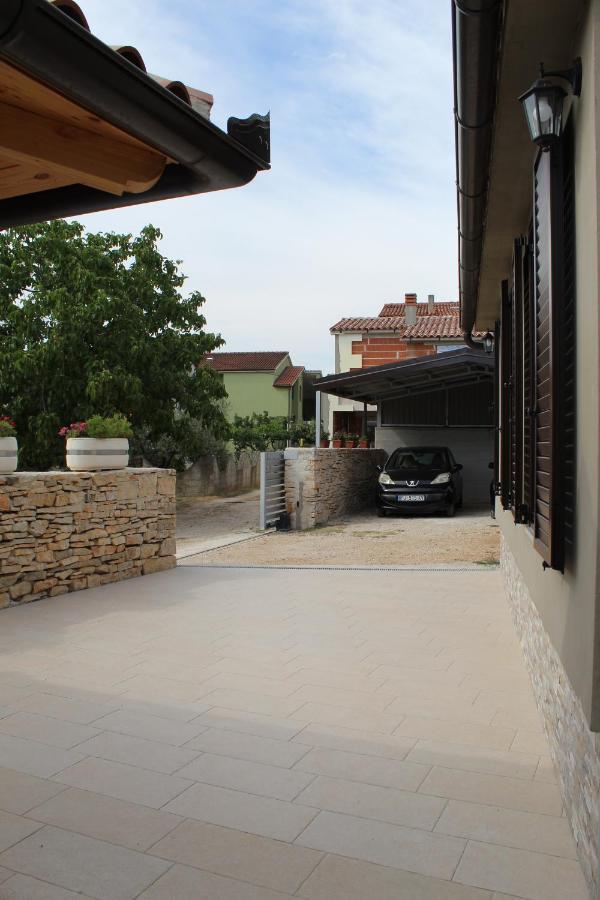 Apartment Sea Galižana Exterior foto